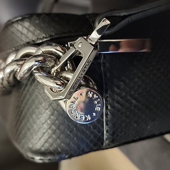 Kendall & Kylie Crossbody bag - Picture 6 of 6